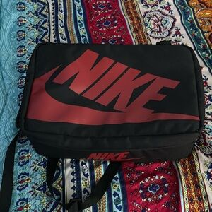 Nike - Black : Shoe Box Bag